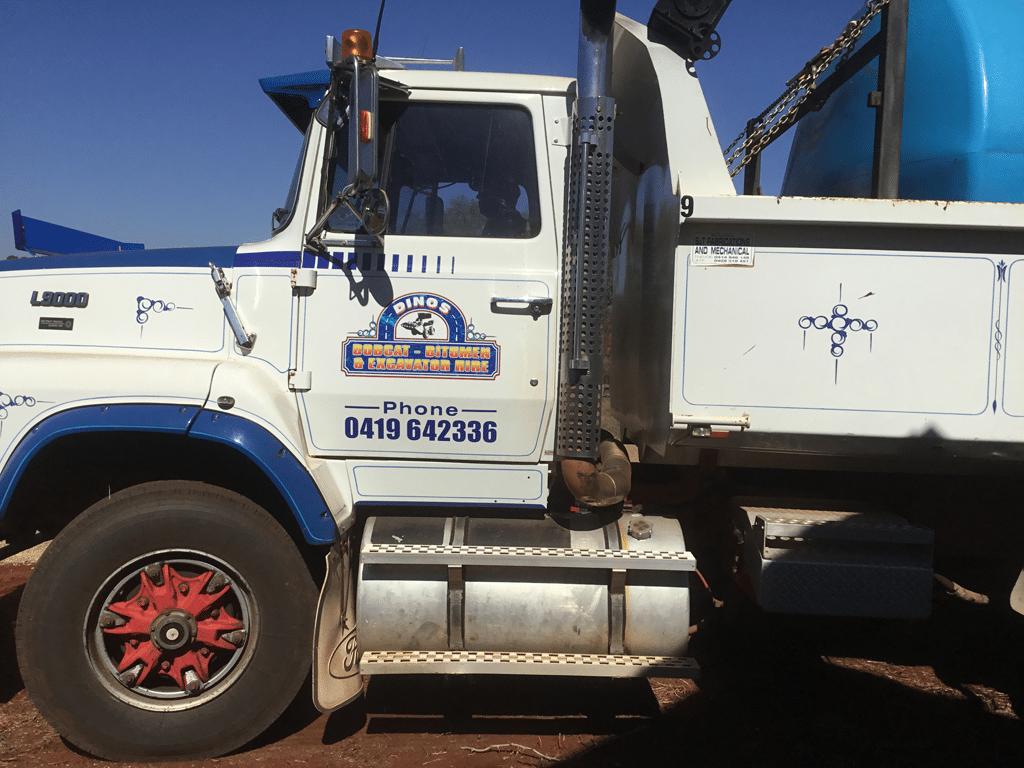 Bobcat-Bitumen & Excavator Hire